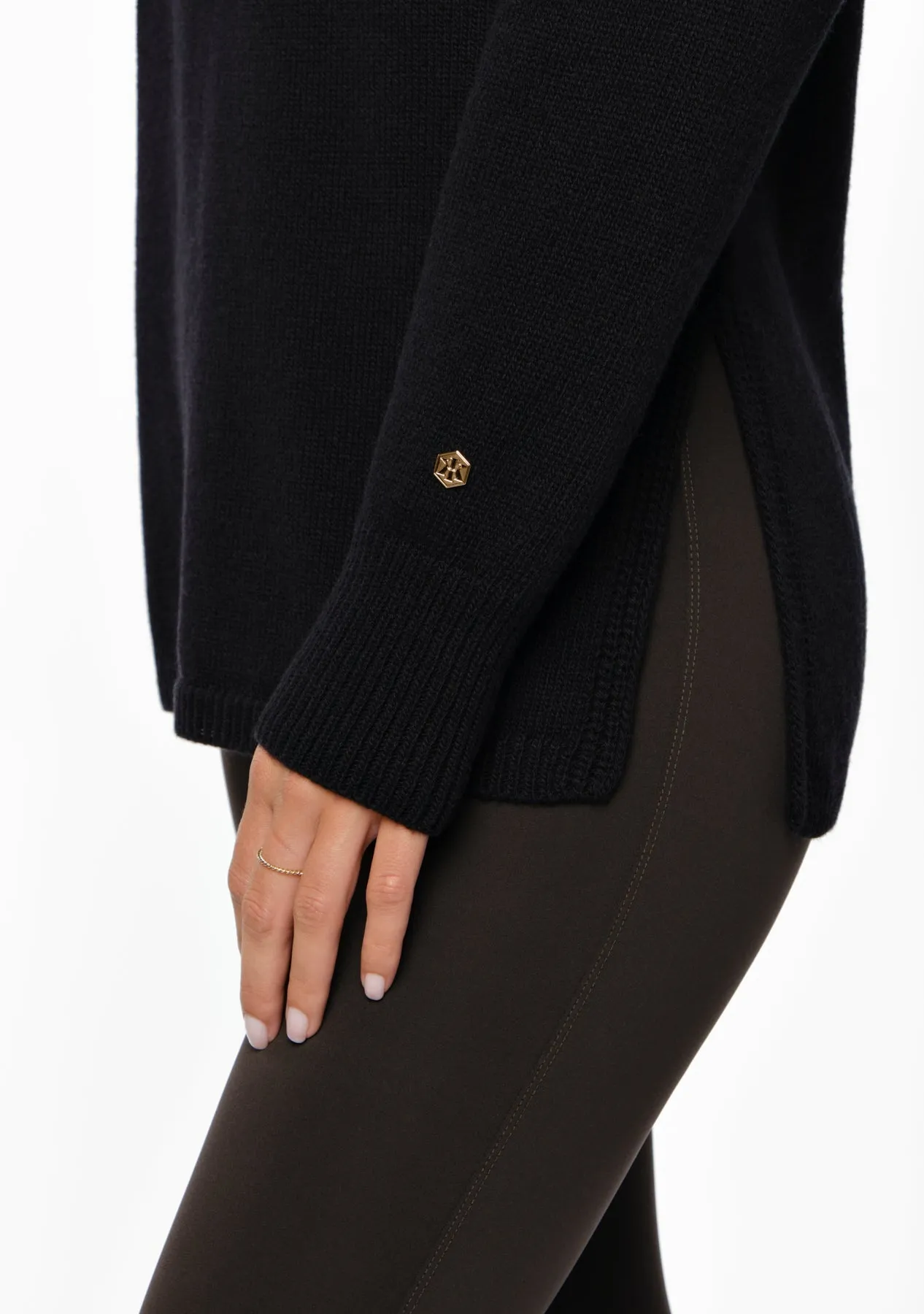 NEROLA Merino Cashmere Sweater black