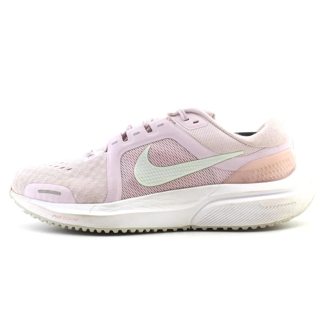 NIKE  AIR ZOOM VOMERO 16