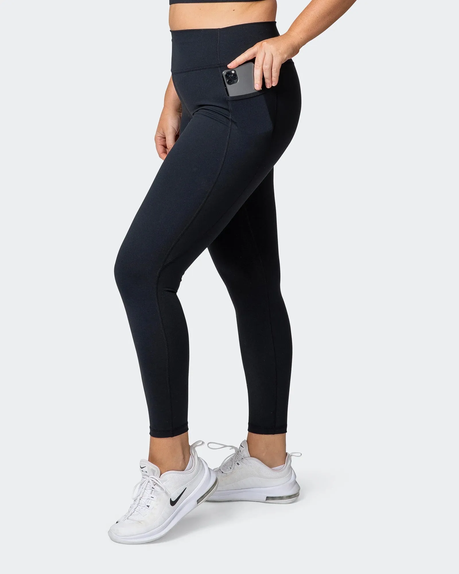 SIGNATURE POCKET ANKLE LENGTH LEGGINGS Black