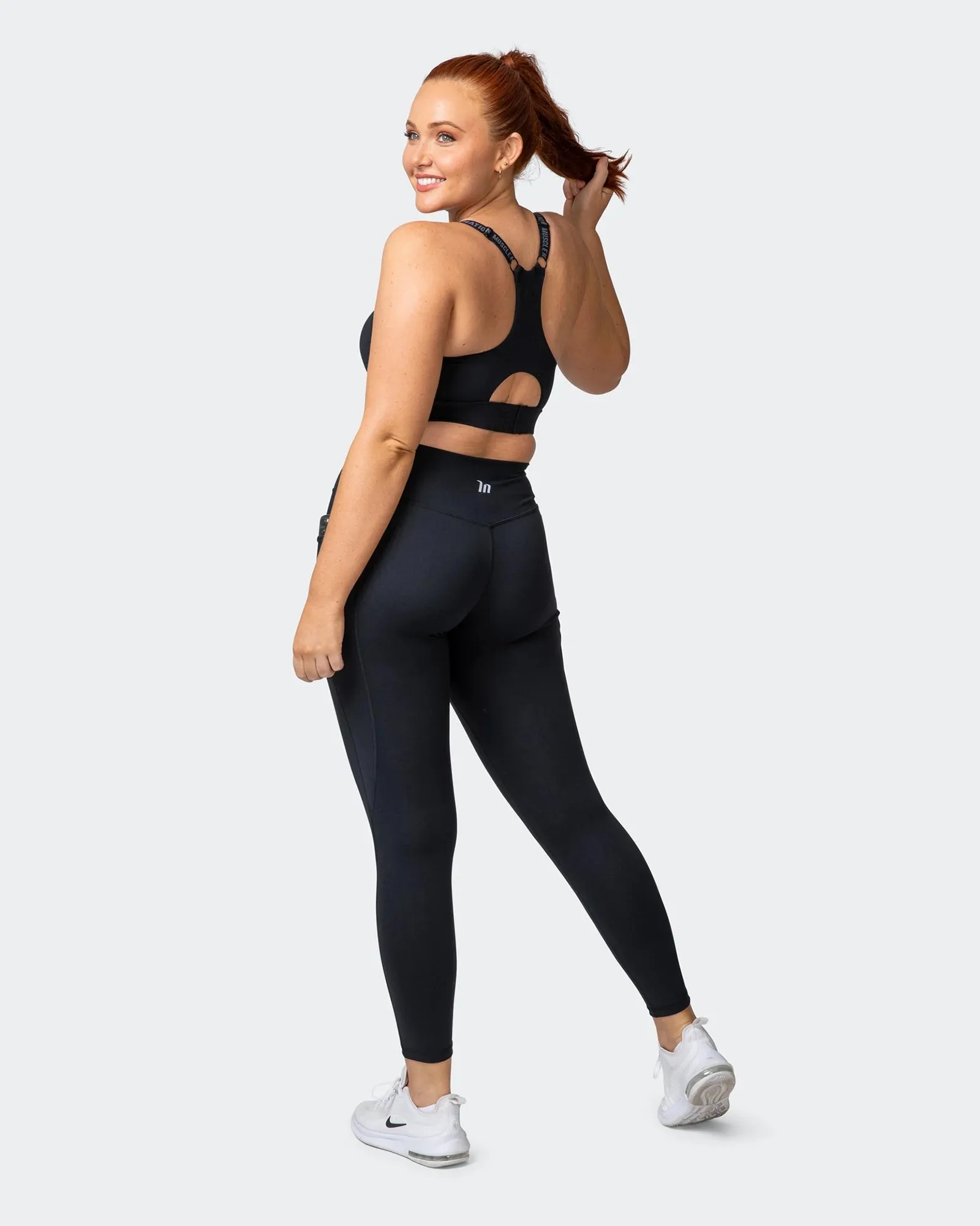 SIGNATURE POCKET ANKLE LENGTH LEGGINGS Black