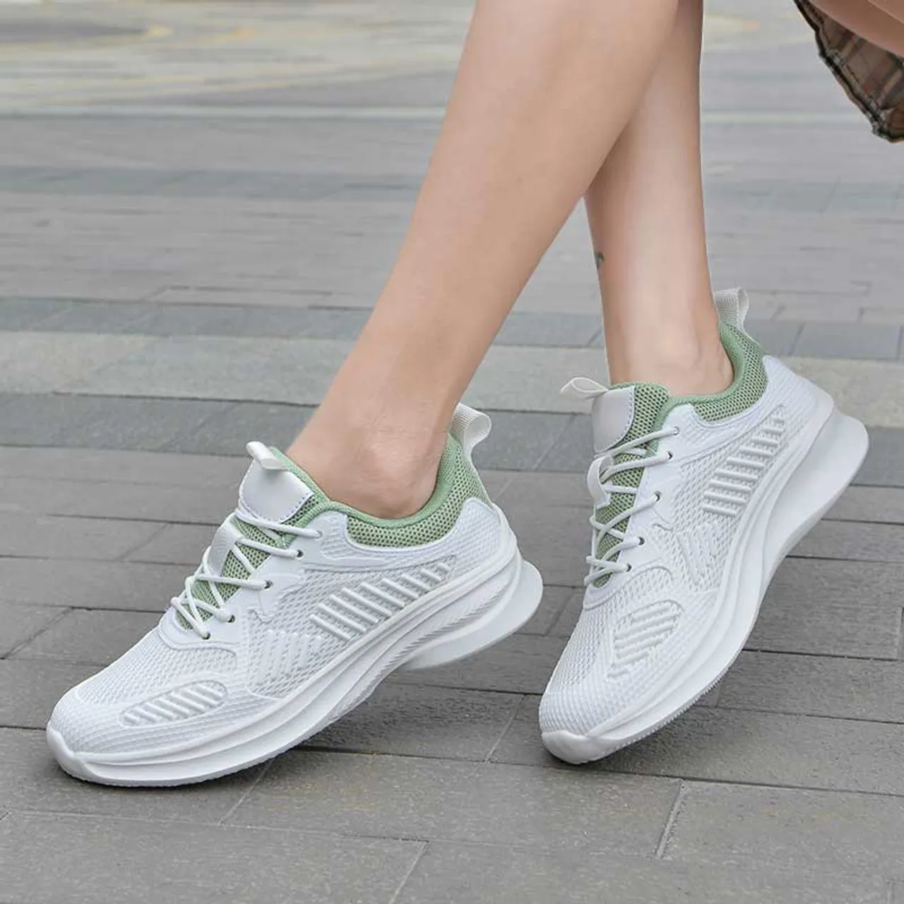 White green mesh stripe accents shoe sneaker