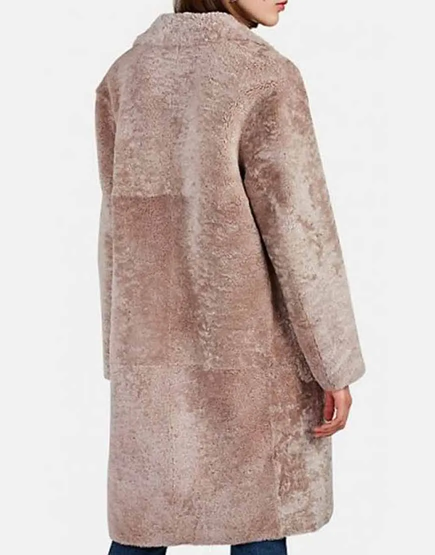 Younger S06 Sutton Foster Shearling Coat | Ujackets.com - 40% OFF