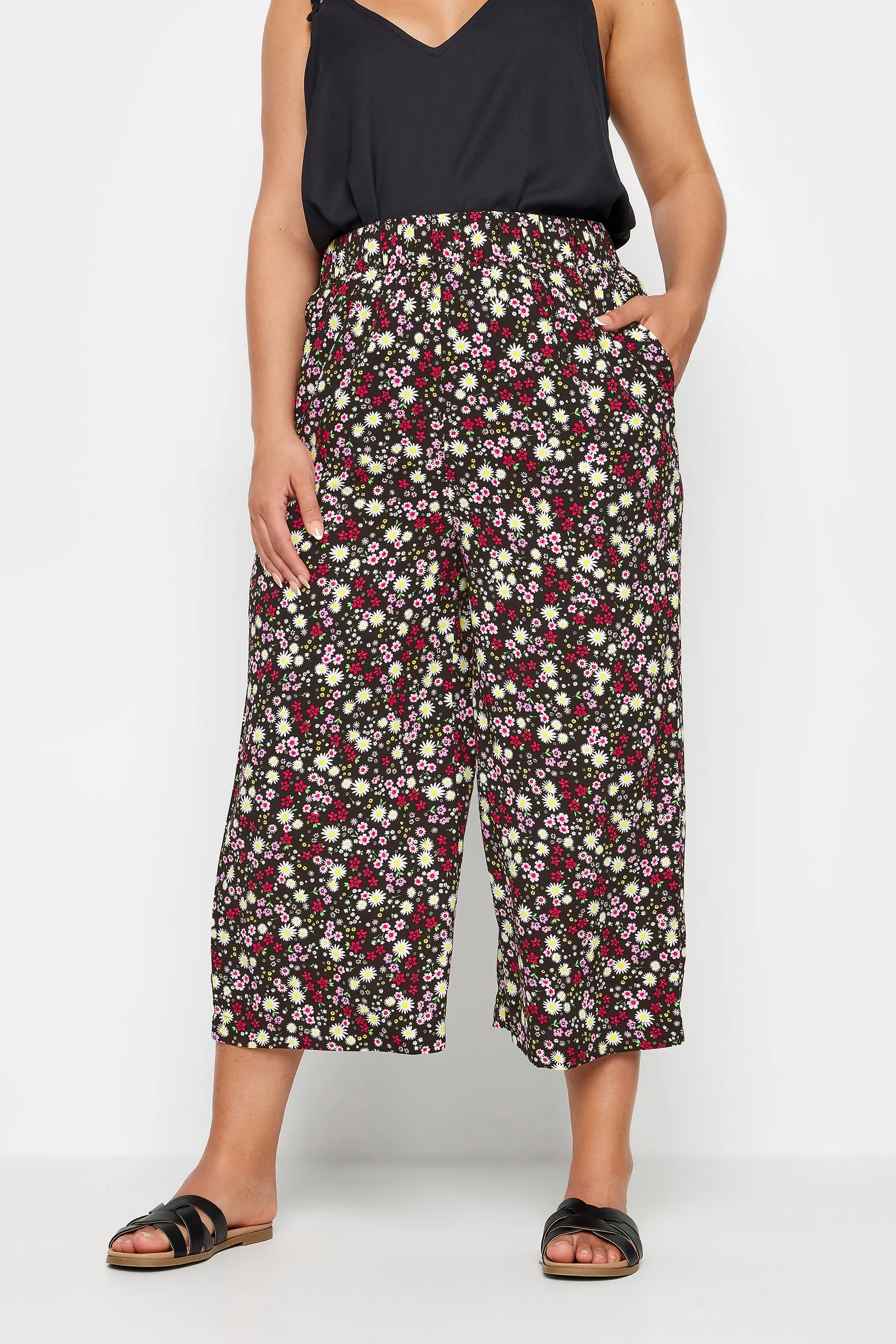 YOURS Curve Black Ditsy Floral Print Wide Leg Cropped Trousers