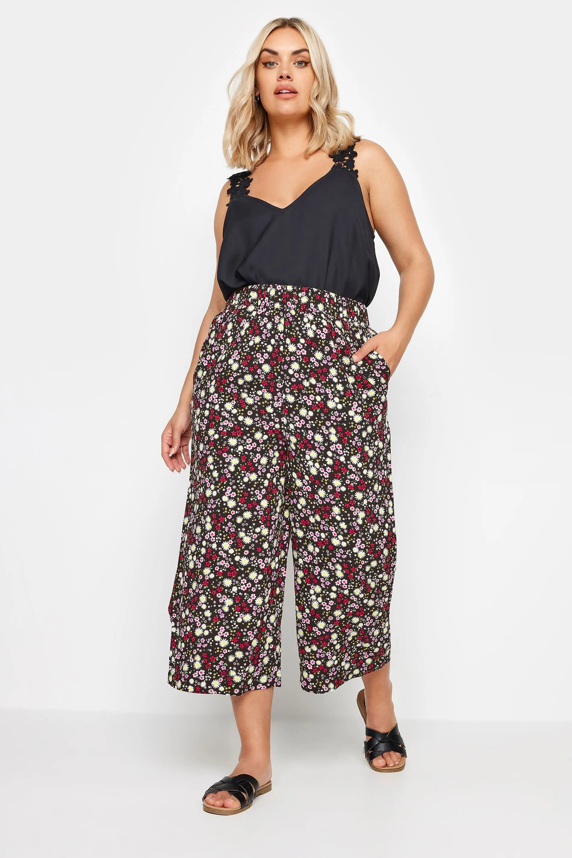 YOURS Curve Black Ditsy Floral Print Wide Leg Cropped Trousers