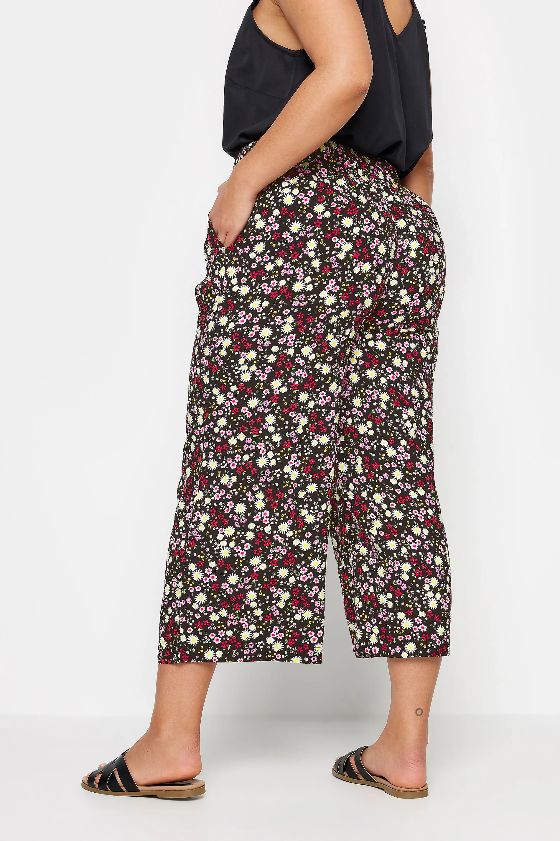 YOURS Curve Black Ditsy Floral Print Wide Leg Cropped Trousers